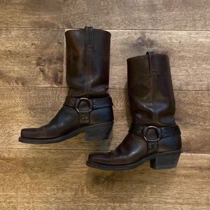Frye Harness Distressed Leather Boot 8.5 M
